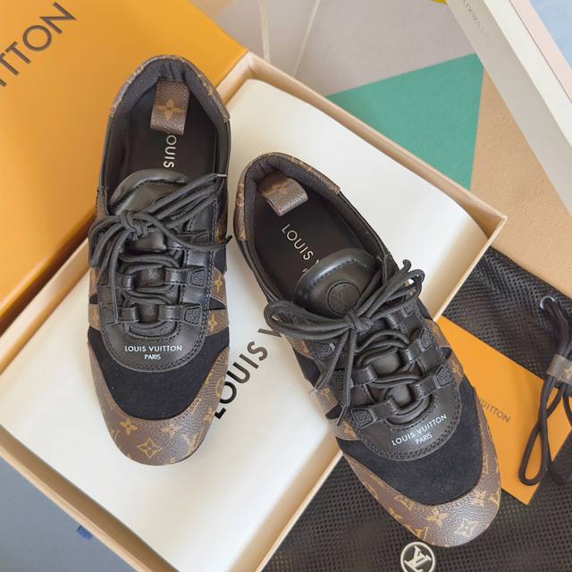 Top Version: Couple's Edition Lv Louis Vuitton L-Family Donkey Brand Latest Snea