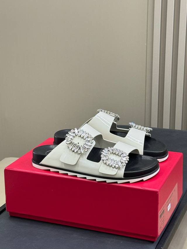 Factory-Direct Rv Classic Diamond Buckle Slippers. A Sophisticated And Elegant S
