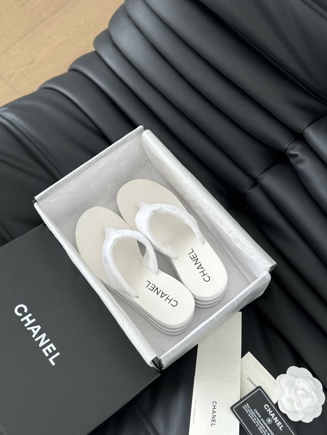 Chanel 24P New Wedge-Heel Slippers Simple And Versatile! Custom-Made Towel Fabri