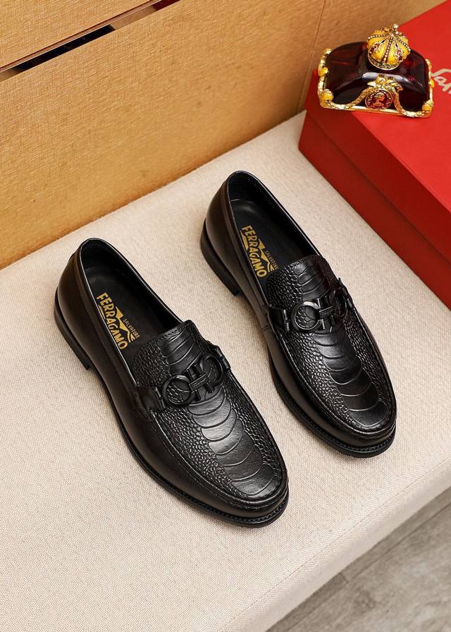Product Trademark: Ferragamo Casual Leather Shoes Standard Sizes: 39-44 38.45.46