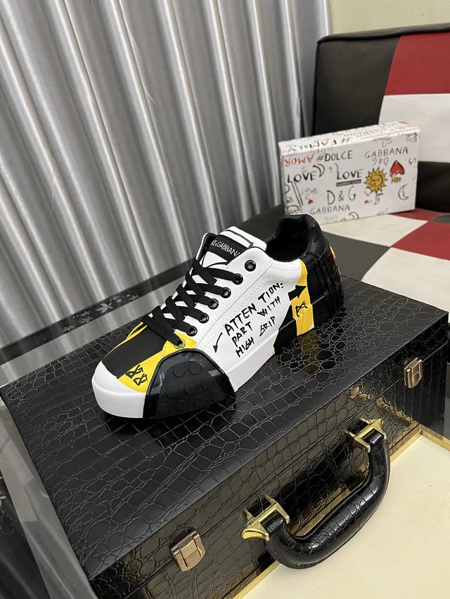 Factory Price: Dg~ Couple's Casual Shoes, Released With The 2025Z Collection. Si