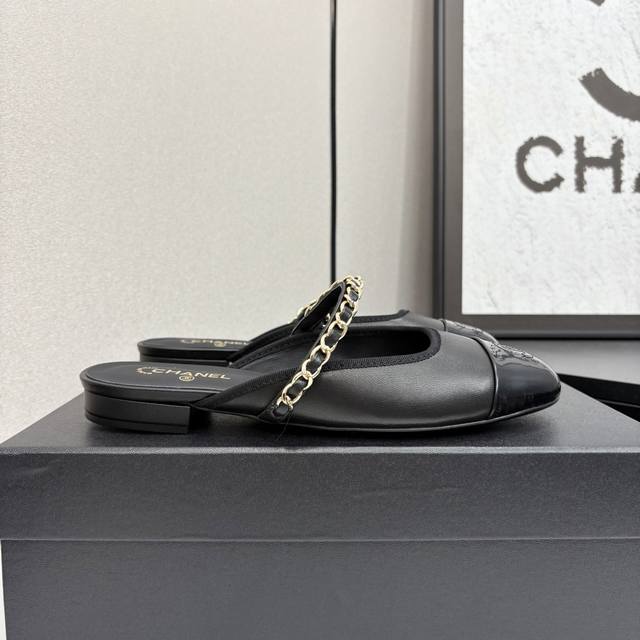 2025 Little Chanel This Season's Must-Have Item For Fall And Winter! Chanel's He