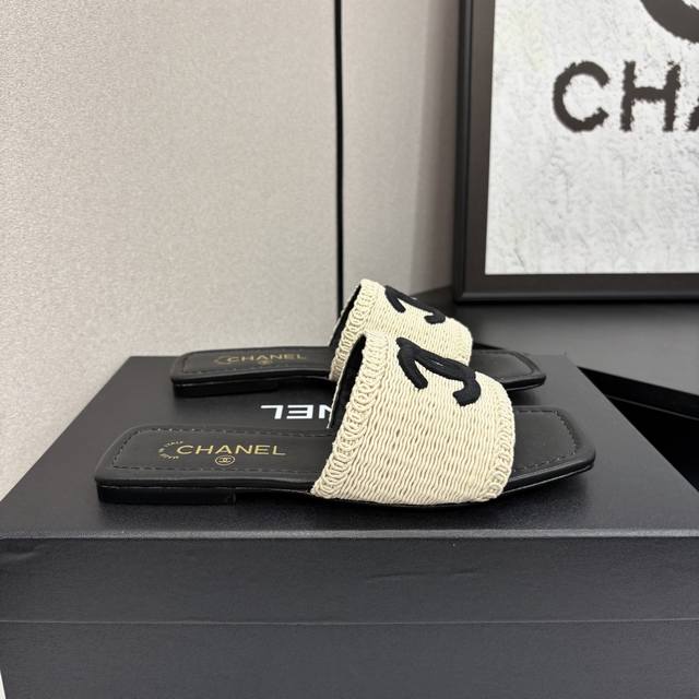 2025 Chanel This Season's Must-Have Item For Fall And Winter!! Chanel's Fall/Win