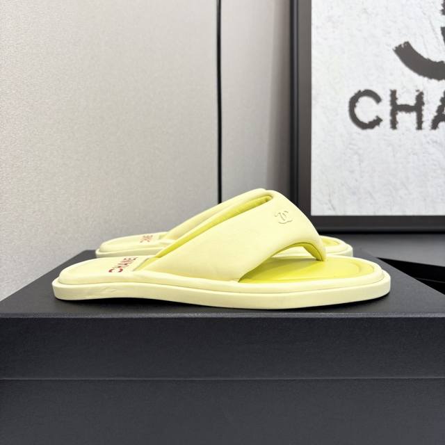 2025 Little Chanel, This Season's Must-Have Item For Fall/Winter!! Chanel's Spri