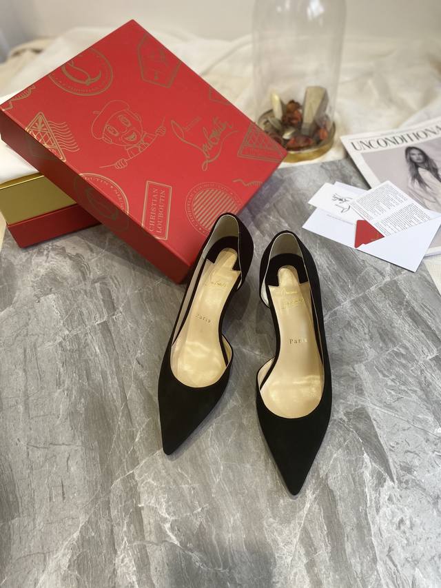 Side-Open Lambskin Custom-Made (No Returns Or Exchanges) Sizes: 34-35-35.5-36-36