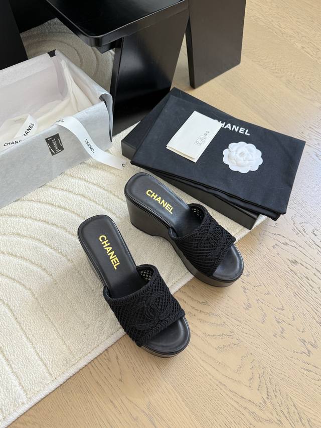 Chanel 25P Runway-Inspired Thick-Soled Waterproof Platform Sandals. Newly Design