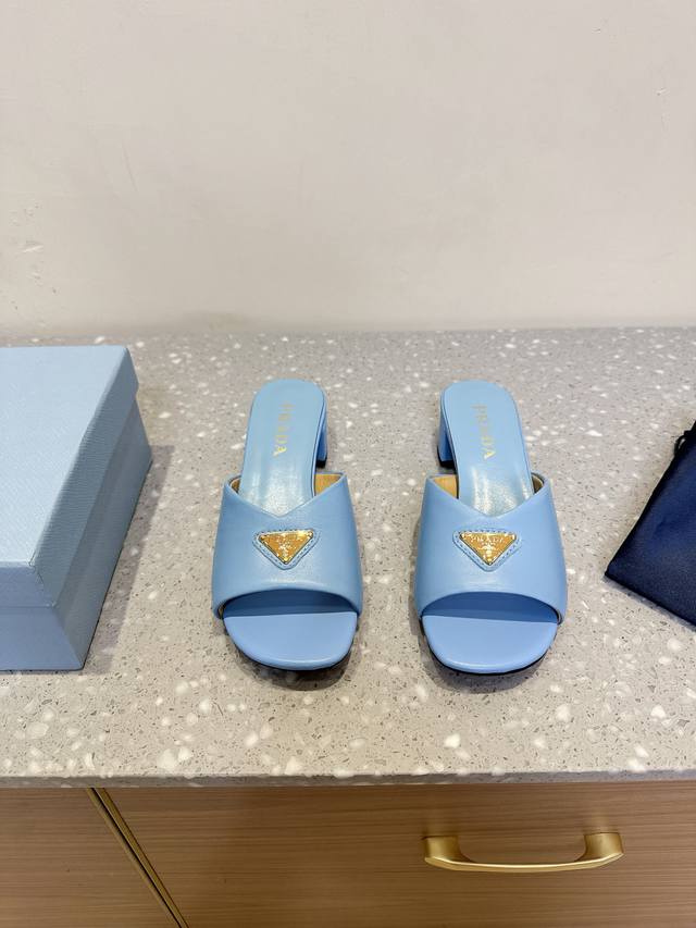 Prada 25Ss Spring/Summer New Arrival Triangle Logo Square Toe Chunky Heel Slippe