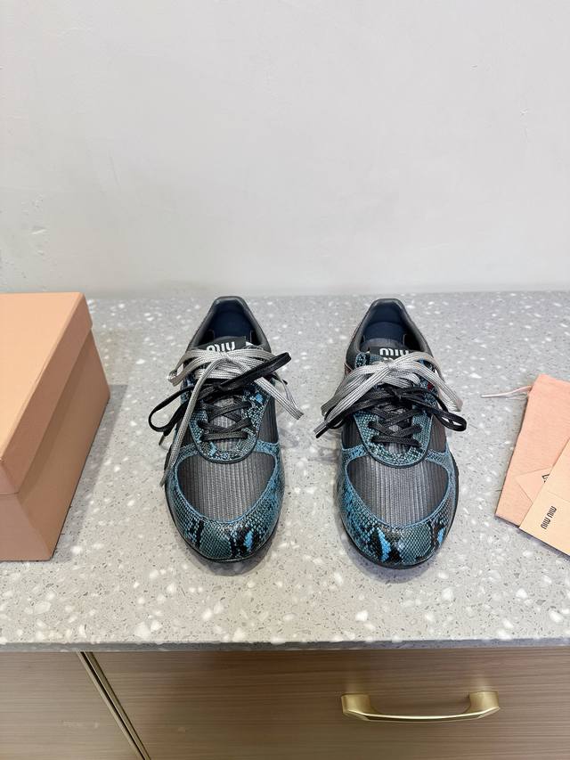 Miu Miu 25Ss Spring/Summer New Arrival Snake-Print Series Agan Shoes, Dexun Shoe