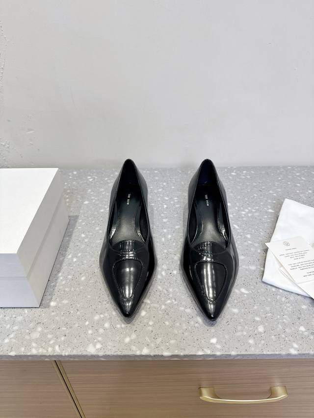 Dongguan Goods The Row 25Ss Spring/Summer New Arrival Ballet Flats A Simple Yet