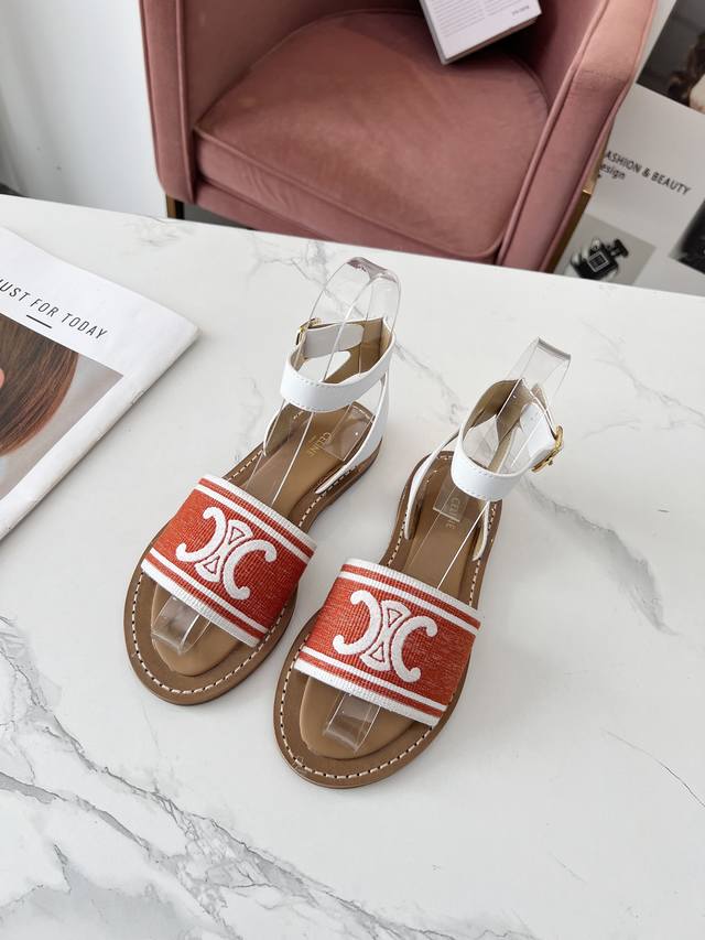 Celine Spring/Summer New Arrival Half-Slip-On Sandals Feature An Original Embroi