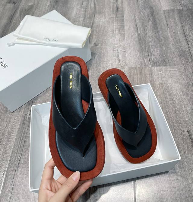 The Row Thick-Soled Thong Sandals Home & Casual Influencer-Approved Beach Flat S