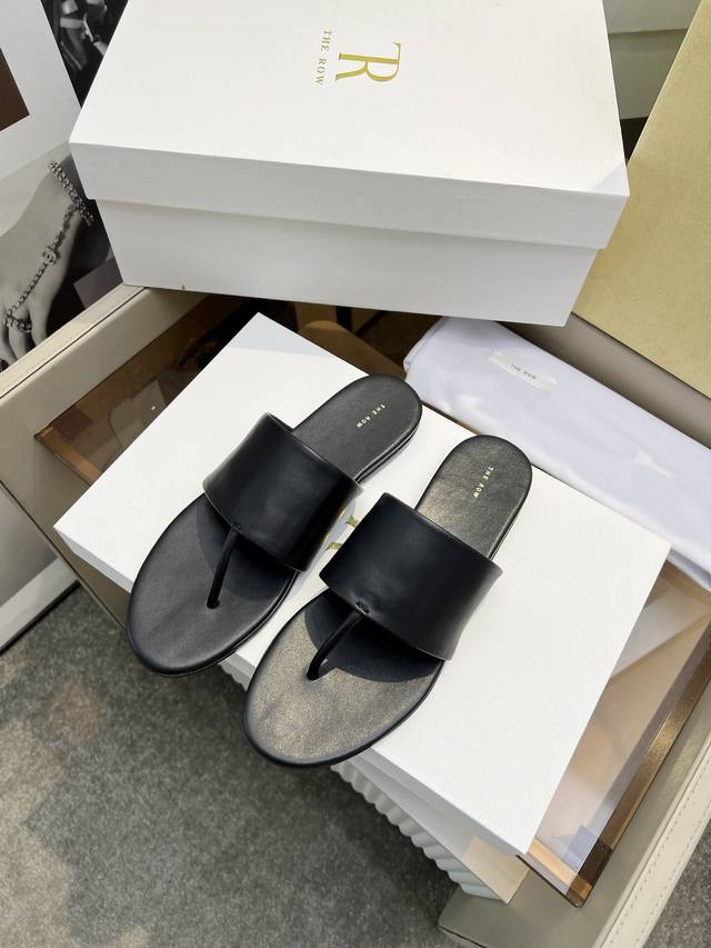 High-Quality Factory-Direct The Row Flat Flip-Flops, Toe-Post Sandals, And High-
