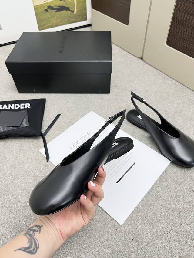 High-Quality Factory-Direct Jilsander 24 Spring/Summer Minimalist Flat Round-Toe