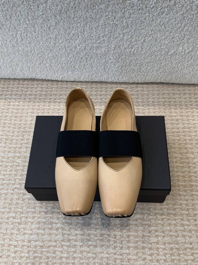 Latest Color, Uma Wang Classic Vintage-Inspired Ballet Flats, Sold Out Immediate