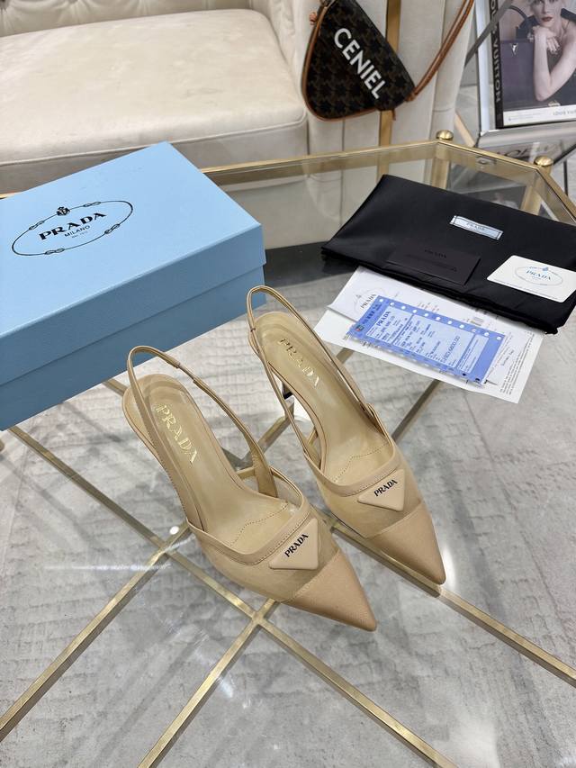 Prada New Arrival Factory Price P Imported Genuine Leather Sole 200 Faux Leather
