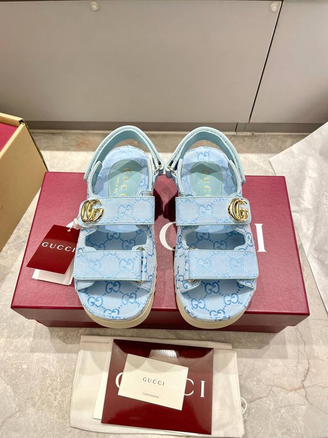 Gucci 25 New Thick-Soled Beach Sandals This Sandal Features The Beloved Double G