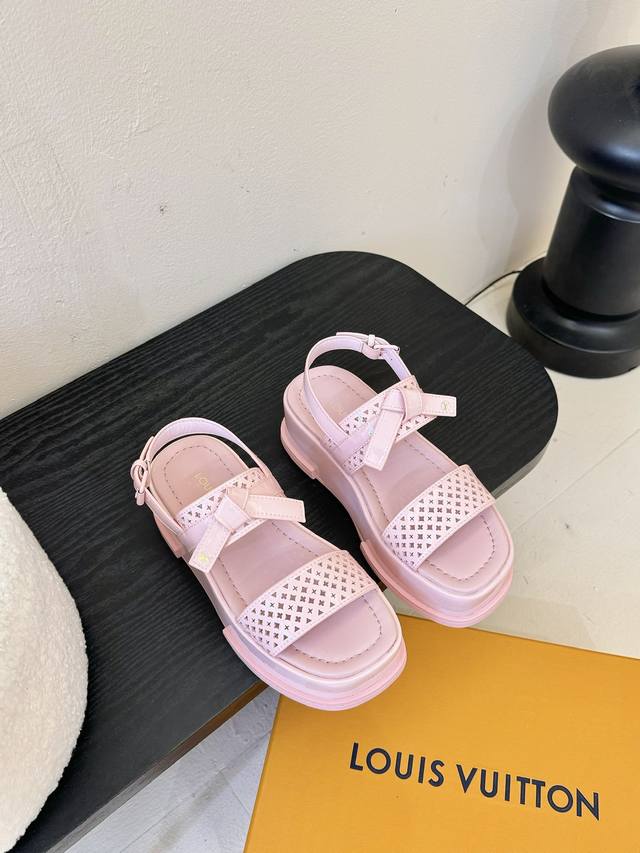 Louis Vuitton Maya Flatform Sandals This Maya Flatform Sandal Features Smooth Le