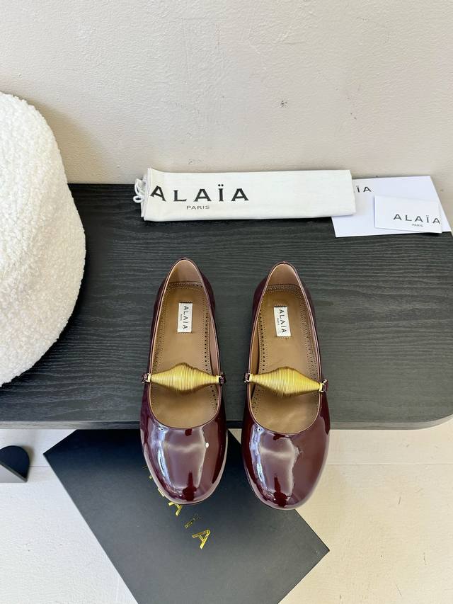 Alaia | French High-End Luxury Brand New S-Shaped Heeled Sandals With A Half-Sli