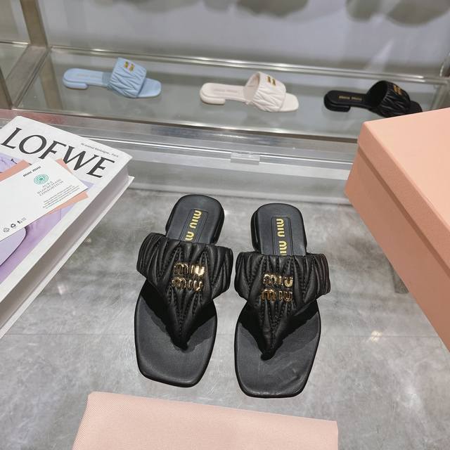 Miu Miu Ss Spring/Summer New Flat Lambskin Sandals Top-Tier Version Zp Developme