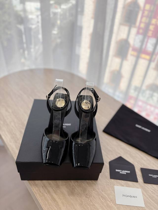 High-End Version, Factory-Direct Saint Laurent* Ysl 25Ss Spring/Summer New Runwa