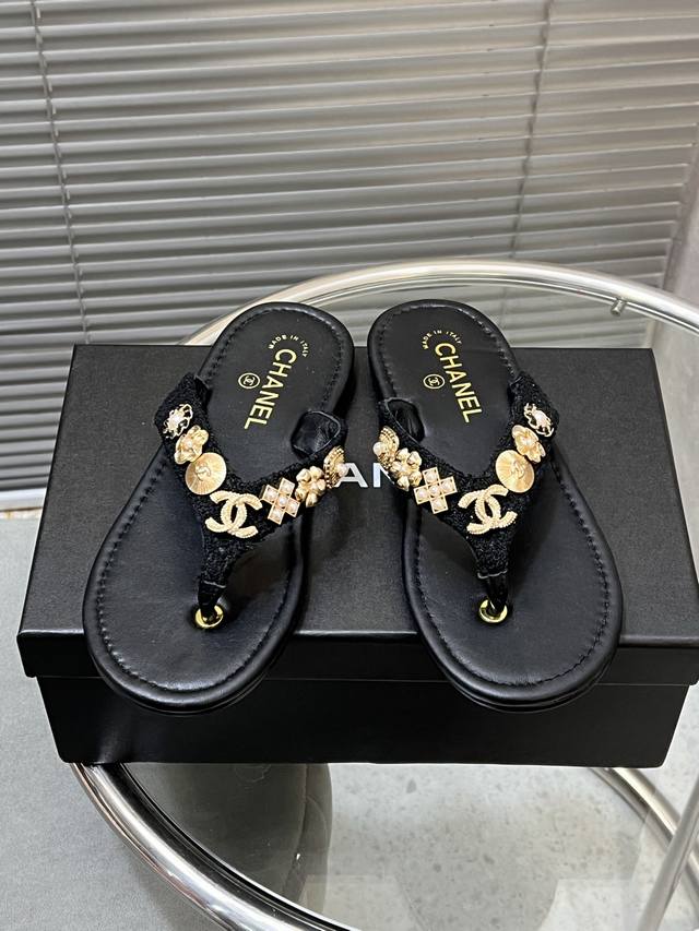 Factory-Direct Chanel Runway-Inspired Slippers: A Perfect 1:1 Replica Of The Ori
