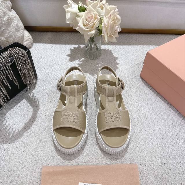 Miu Miu Spring/Summer Runway-Inspired Cookie-Shaped Shoes With A Thick Sole And