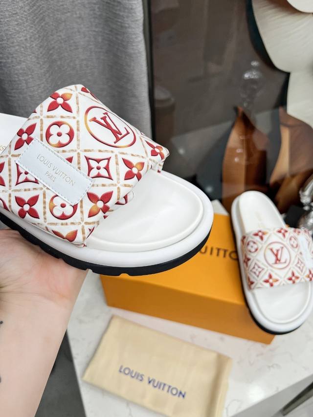 Louis Vuitton Spring/Summer New Arrival Slippers Now Available, 1:1 High-End Cus