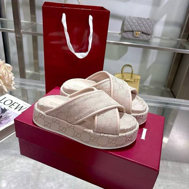 Women's New Arrival Gg Cross-Strap Thick-Soled Sandals The Iconic Gucci Logo And