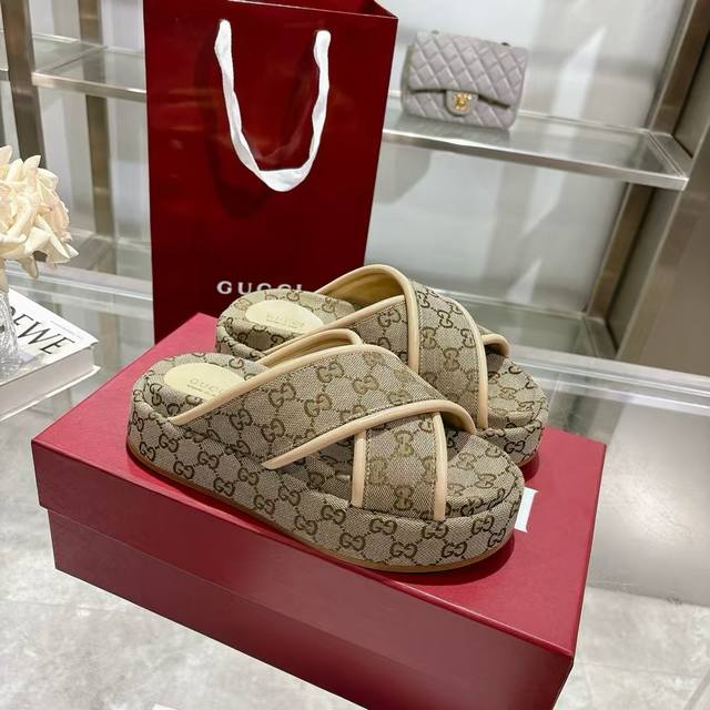 Women's New Gg Cross-Strap Thick-Soled Sandals The Iconic Gucci Logo And Intrica