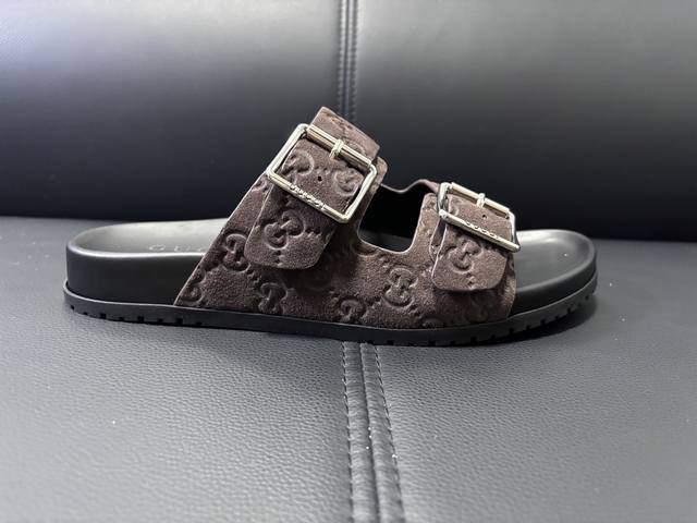 Retail Price: 39-44, 38'45 Custom-Made