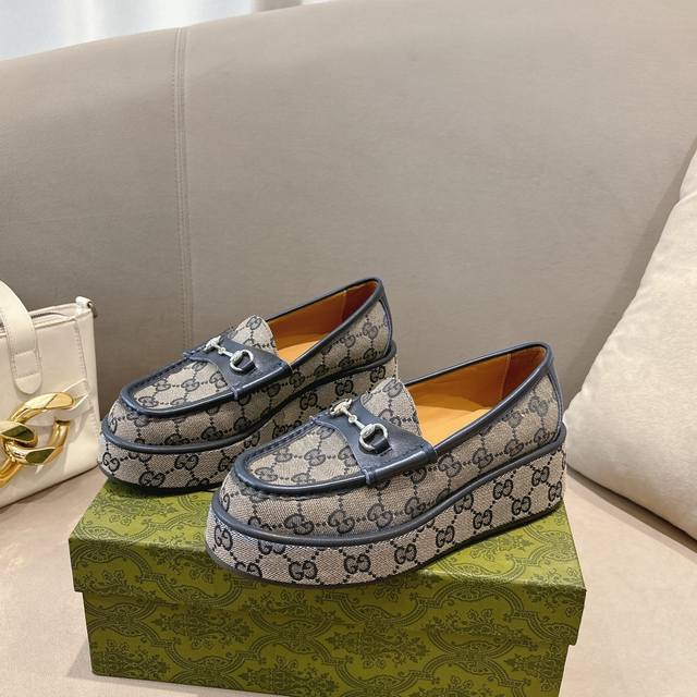 Gucci New Women's Wedge Loafer Horsebit Moccasin Shoe The Original Gg Fabric Mak
