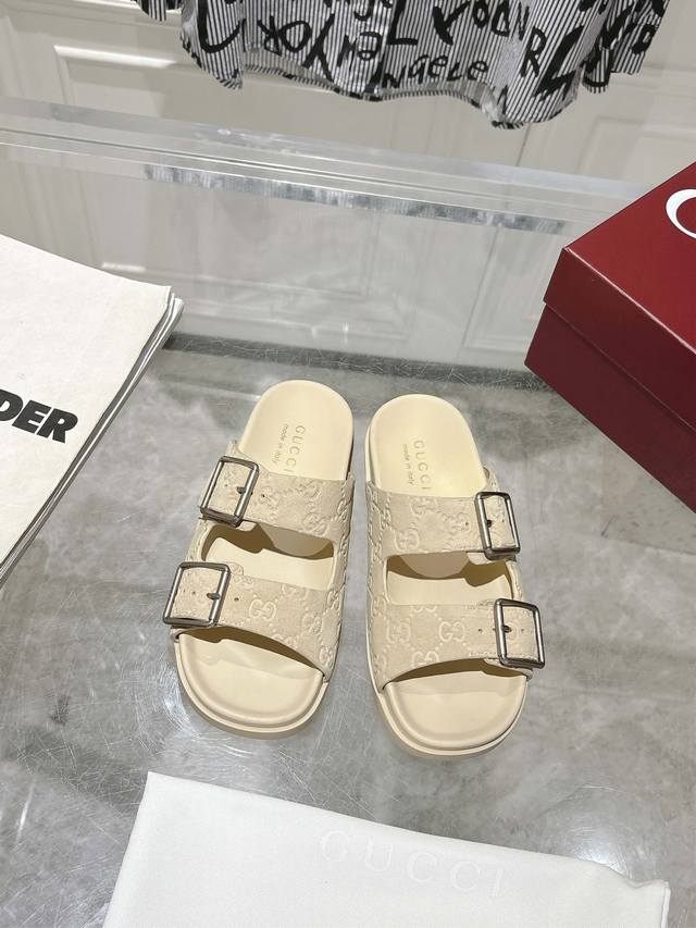 Factory-Direct Gucci Summer Latest Model Sandals, Slippers, Beach Shoes, Versati