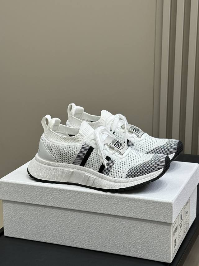 Top-Quality This Run'n'dior Sneaker Is A New Release From The 2025 Fall Collecti