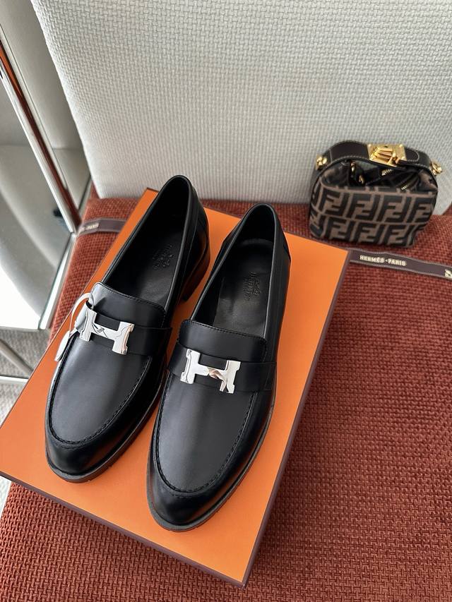 Made In Guangzhou Faubourg Calf Leather