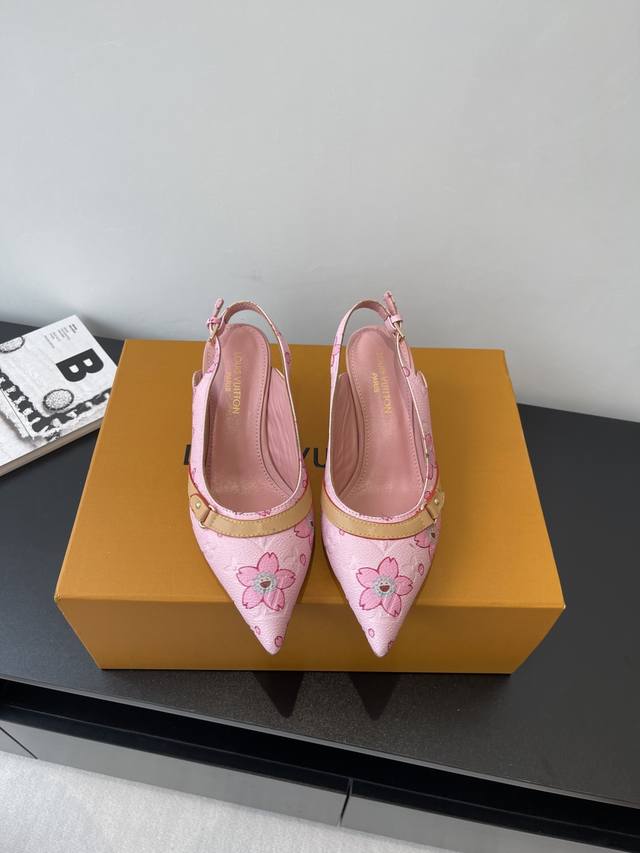 Louis Vuitton 25Ss Spring/Summer New Arrival Cat-Heel Sandals Lv Classic Logo. T