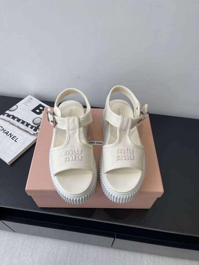 Miu Miu Spring/Summer New Runway Cookie Sandals Thick-Soled Shoes With A Minimal