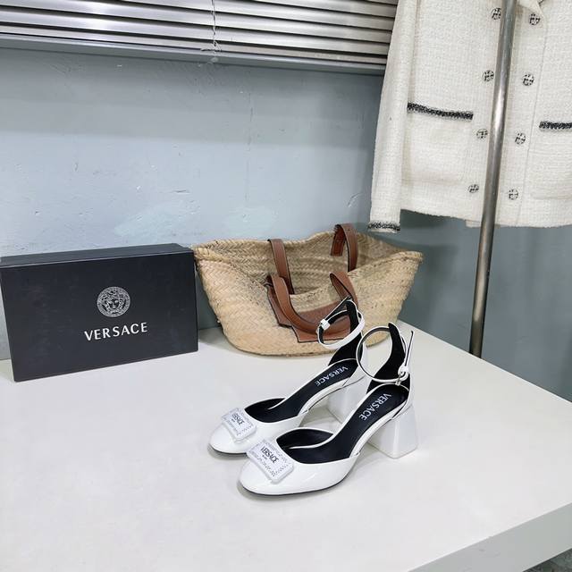 High-Quality Factory-Direct! Niche Fashion Brand Versace 2025 Spring/Summer New