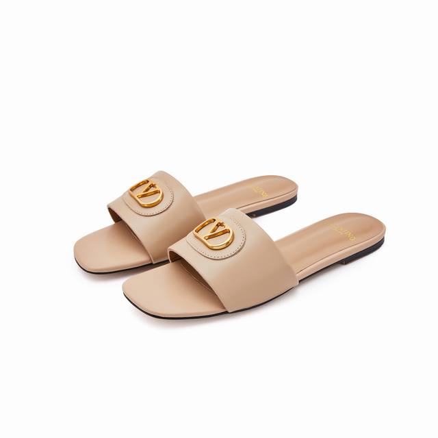 1902-9 Valentino Official Website New Flat Slip-On Sandals, Sizes 35-43, 44.45 (