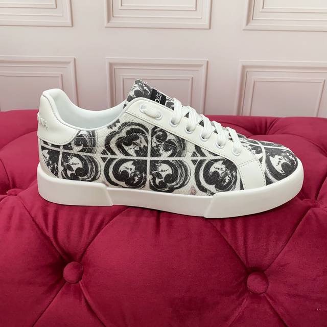 Men's +10 Premium Version, High Quality, Branded Sole Dolce & Gabbana 2025 New A