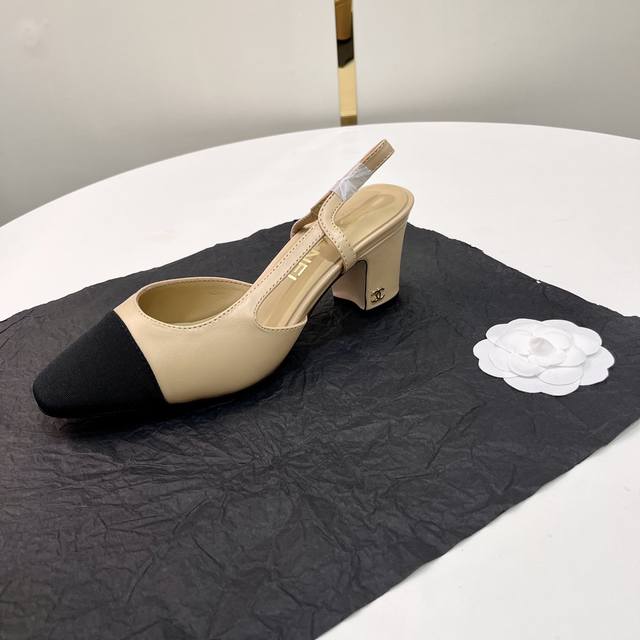 Chanel Chanel Classic Color-Blocked Sandals, Summer New Color, This Item Continu
