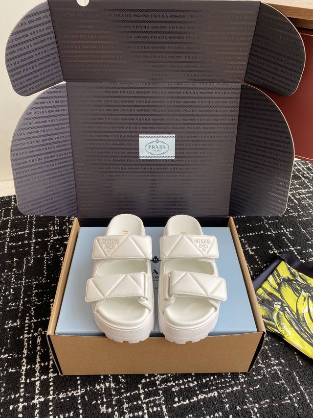 Dongguan Premium-Grade Official Website Synchronized Box Packaging Prada 25Ss Sp