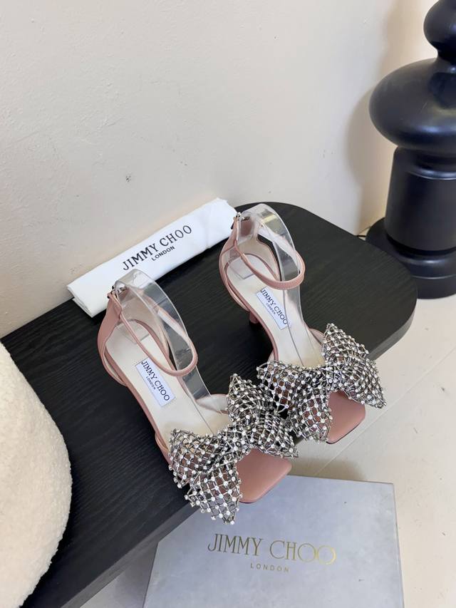 Jimmy Choo 2025 Spring/Summer Collection: A Stunning Reunion, Elegant Encounters