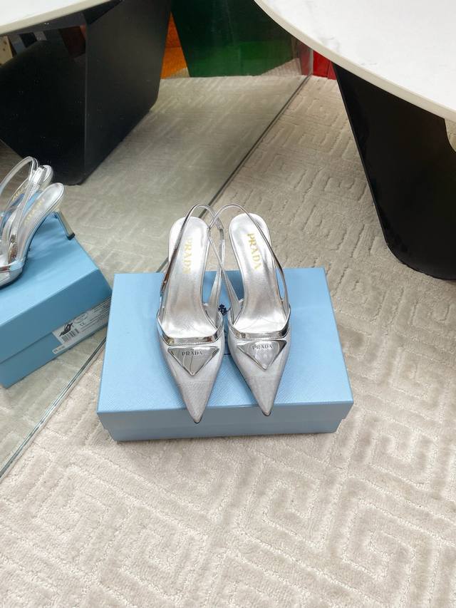 Factory Price P Prada 25Ss Early Spring New Arrival Stunning Pointed-Toe Heeled