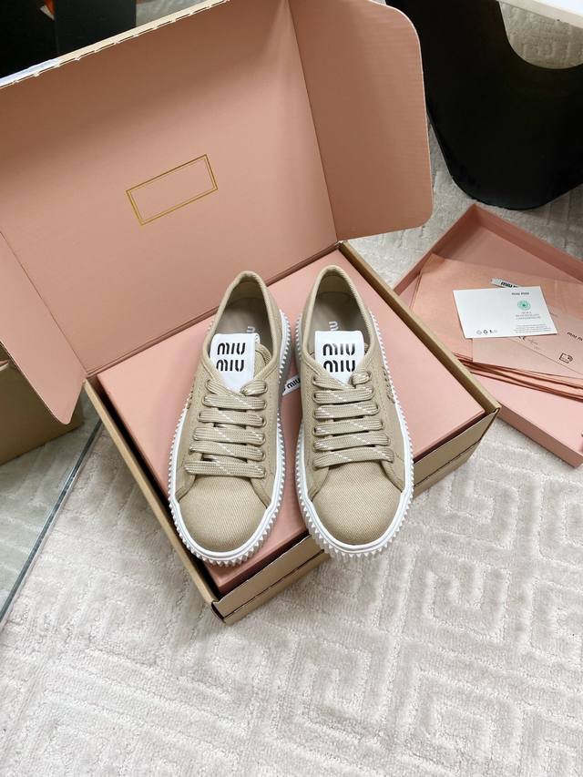 Factory-Direct Miu Miu 2025 Spring/Summer New Arrival Thick-Soled Cookie Shoes,