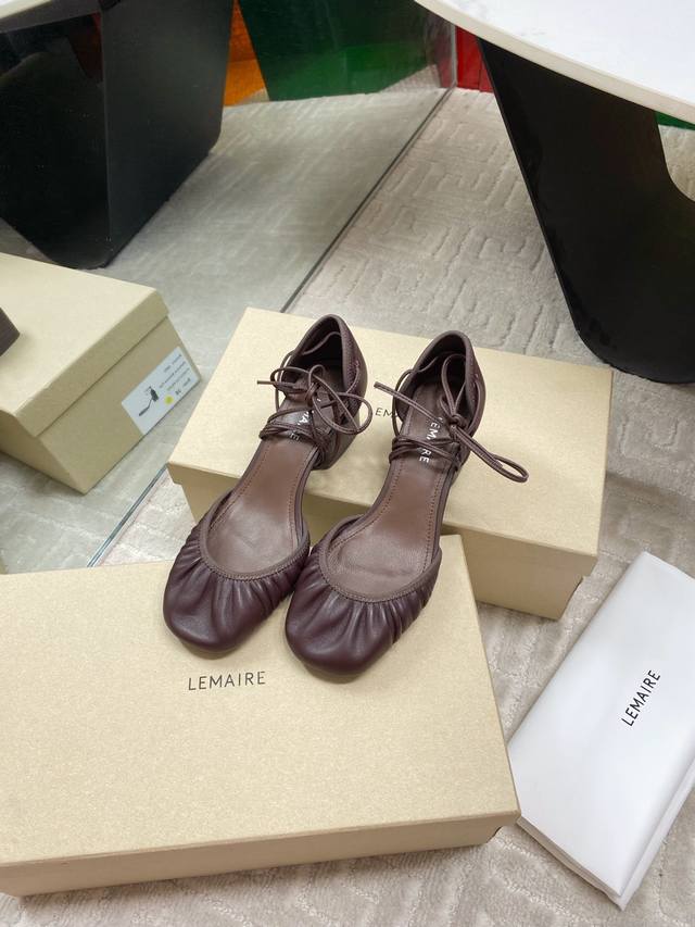 Factory-Direct Lemaire 2025 Spring/Summer New Arrival Pleated Sandals French-Ins