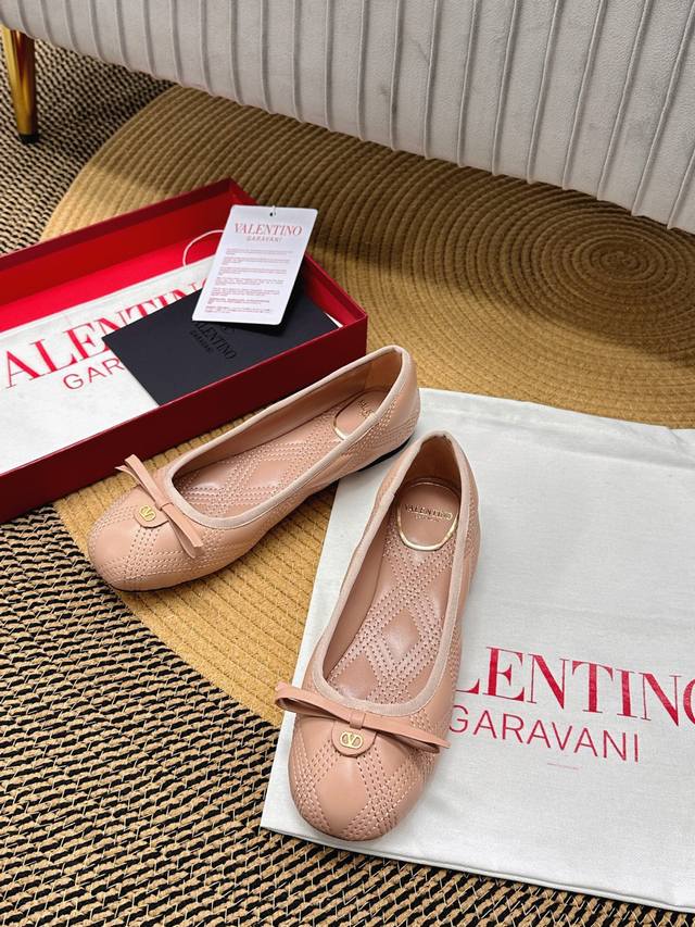 Top-Tier Edition - Genuine Leather Sole Valentino Garavani Vlogo Cut-Out 25 Earl