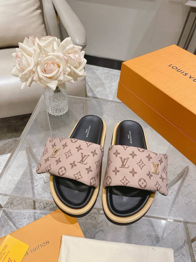Lv Couple's Bestseller Printed Velcro Flip-Flops Soft Padded Upper With Adjustab