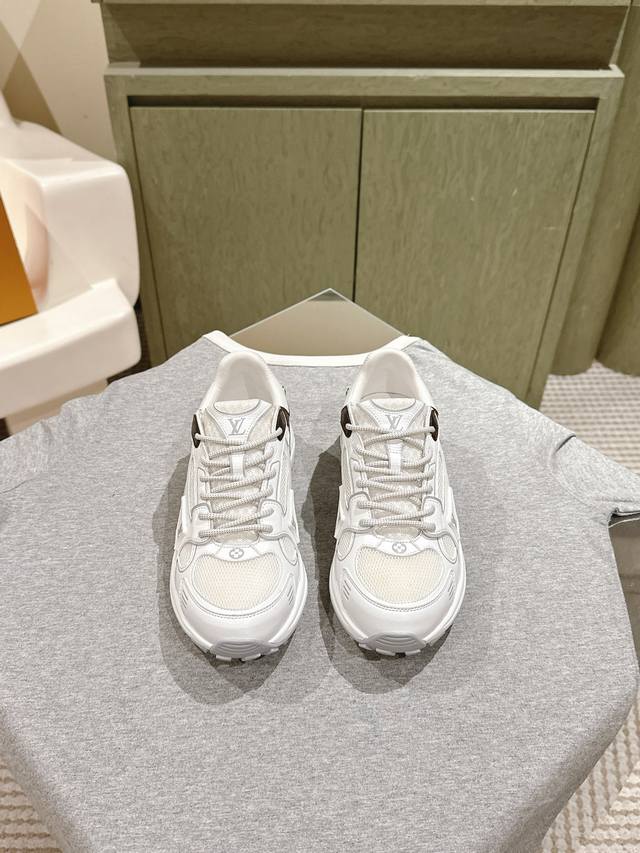 Lv Louis Vuitton Early Spring New Collection Sports Dad Shoes!