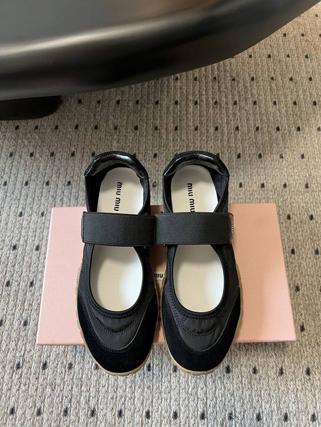 Miumi* Miu Miu Ss Spring/Summer New Arrival: Agan Casual Sneakers, Mary Jane Vel
