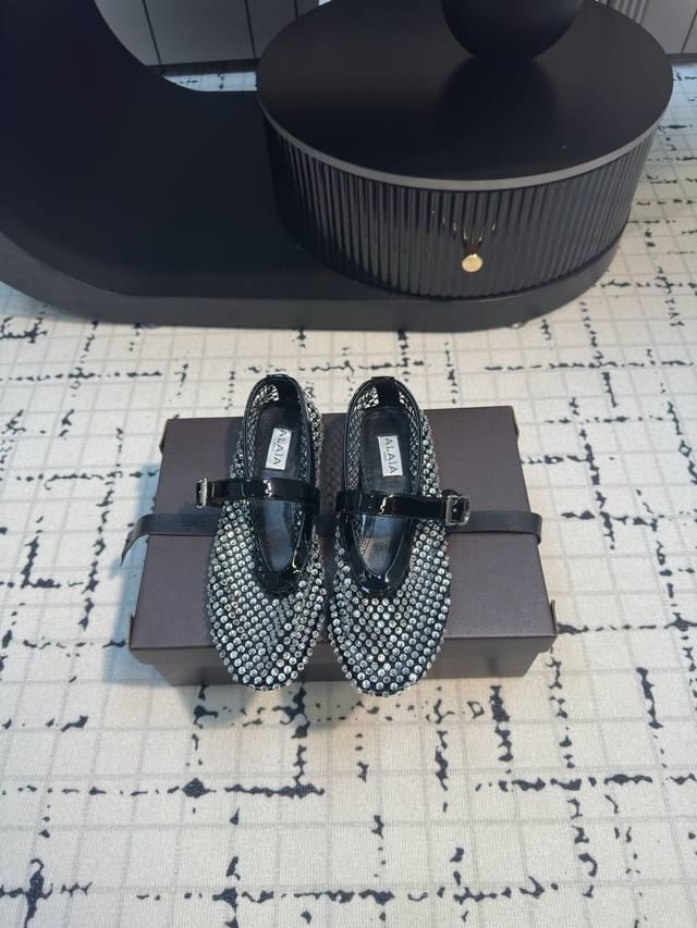 Alaia 2025 Spring/Summer New Arrival Fashionable Crystal Mesh Flat Ballet Shoes